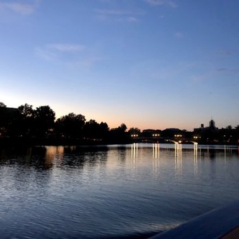 Charles Riverboat - Boat Charters Near Me - Cambridge, Massachusetts