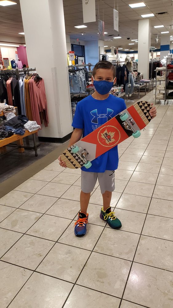 ZUMIEZ Updated August 2024 2655 Richmond Ave, Staten Island, New