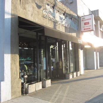 Daisy Mint - Front entrance - Thai Near Me - Pasadena, California