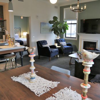 Atticus Hotel - Howard Hughes Suite - Hotels Near Me - McMinnville, Oregon Atticus Hotel - Howard Hughes Suite - Hotels Near Me - McMinnville, Oregon