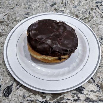 Winchell's Donut House - 1/12/23 Filled Donut with Vanilla Cream and Chocolate Icing - Donuts Near Me - Las Vegas, Nevada Winchell's Donut House - 1/12/23 Filled Donut with Vanilla Cream and Chocolate Icing - Donuts Near Me - Las Vegas, Nevada
