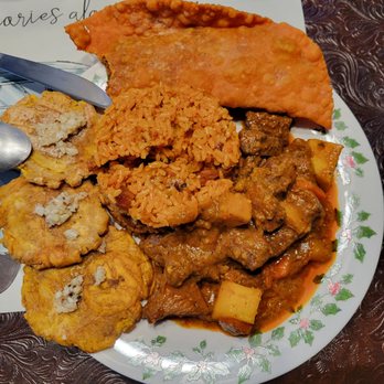 Que Rico - Titi favorite plate is neatly assembled on my plate. - Puerto Rican Near Me - Alexandria, Virginia