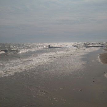Millard Park - Rough surf and high tide, beach is washed out today. - Parks Near Me Millard Park - Rough surf and high tide, beach is washed out today. - Parks Near Me