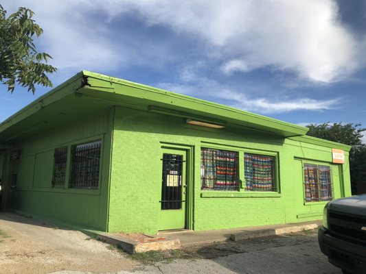 La Familia Restaurant by null