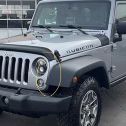 Summit Palace - No gap between grill and fender from whole front clip being pushed over. And hood over hangs on driver side.