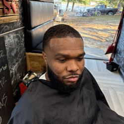 Cold Cuts Barbershop - Temp fade