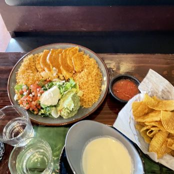 Verde - Pollo chipotle and Queso Dip - Mexican Near Me - Fishers, Indiana Verde - Pollo chipotle and Queso Dip - Mexican Near Me - Fishers, Indiana
