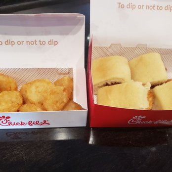 Chick-fil-A - Fast Food Near Me - Schaumburg, Illinois