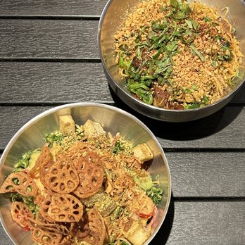 Noodlelove - Hibachi Ginger Salad with Thai Basil Chop - Asian Fusion Near Me - New York, New York Noodlelove - Hibachi Ginger Salad with Thai Basil Chop - Asian Fusion Near Me - New York, New York