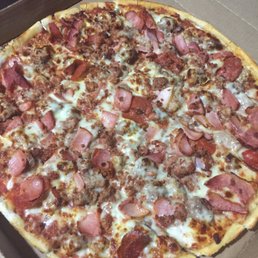 Lots a Meat Pizza