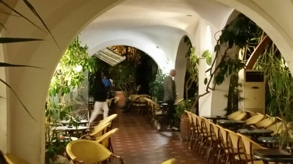 Bar Calise by null