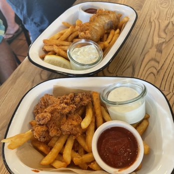 Fish Bar Deli - Fried tuna belly and fried chicken and fries - Seafood Markets Near Me - Kapaa, Hawaii