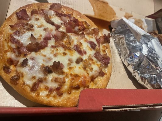 Pizza Hut by null