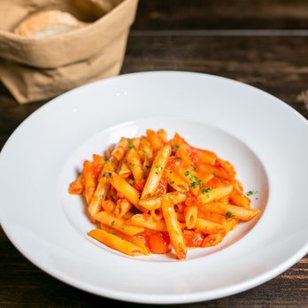 Napoli Prima e Dopo - Penne All'Arrabiata - Italian Near Me - Barcelona, B Napoli Prima e Dopo - Penne All'Arrabiata - Italian Near Me - Barcelona, B