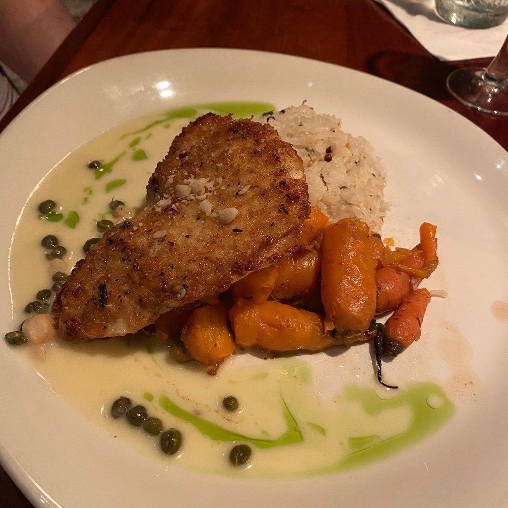 Keoki's Paradise - Fish main course. - Seafood Near Me - Koloa, Hawaii
