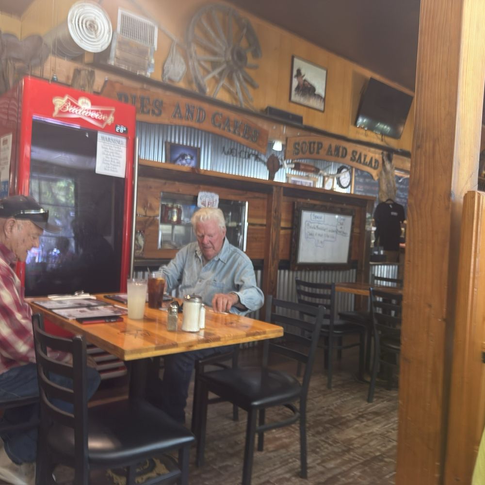 Descanso Junction Restaurant - American Near Me - Descanso, California