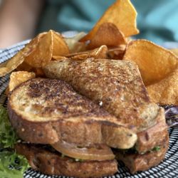 McLain's Market - Hi Ken salad sandwich and chips