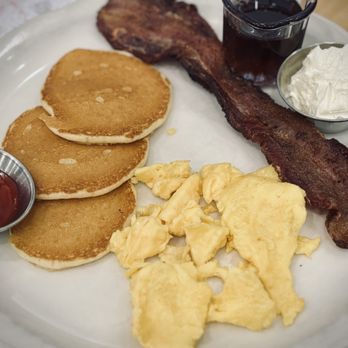 The Original Pancake House - Kid's Plate - Breakfast & Brunch Near Me - White Plains, New York The Original Pancake House - Kid's Plate - Breakfast & Brunch Near Me - White Plains, New York