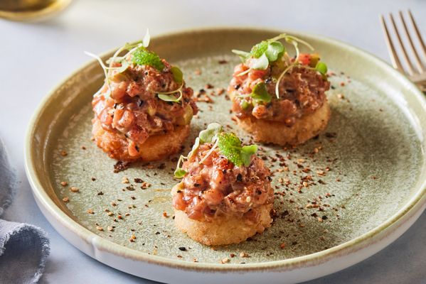 Saint & Second by null