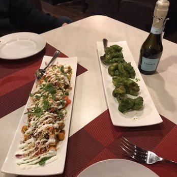 Great Indian Kitchen Restaurant and Bar  - Samosa and Cauliflower w/ mint. Both scrumptious! - Indian Near Me - Albany, New York