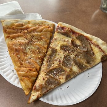 Davila's Pizza and Restaurant - Pizza Near Me - Hackettstown, New Jersey Davila's Pizza and Restaurant - Pizza Near Me - Hackettstown, New Jersey