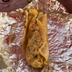 Los Valedores Taco Trailer - Migas