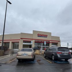 Costco - Storefront