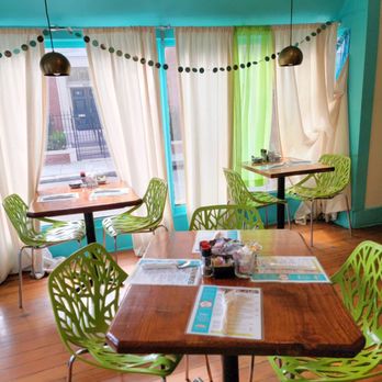 Wakin' Bakin' - Lovely little dining room - Breakfast & Brunch Near Me - New Orleans, Louisiana Wakin' Bakin' - Lovely little dining room - Breakfast & Brunch Near Me - New Orleans, Louisiana