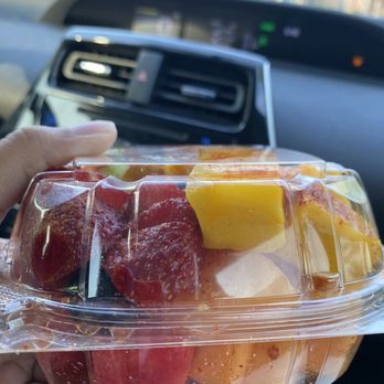 La Colmena Fruteria - This fruit bowl is packed! - Ice Cream & Frozen Yogurt Near Me - San Antonio, Texas La Colmena Fruteria - This fruit bowl is packed! - Ice Cream & Frozen Yogurt Near Me - San Antonio, Texas