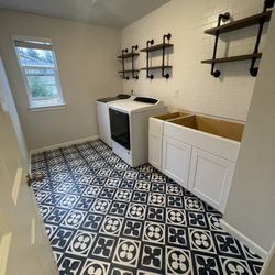 Lutz Tile - Laundry room remodel, porcelain tile floor Puyallup