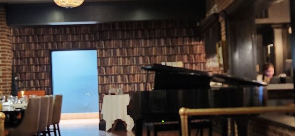 Capronis Restaurant & Bar by null