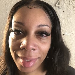 Let Me Lash U Beauty Lounge & Spa - Volume lash extensions