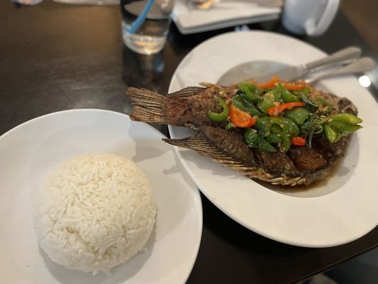 Nong's Thai Cuisine by null