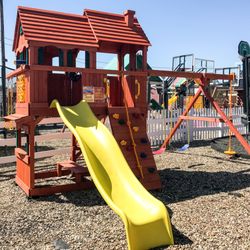 Tree Frogs Wooden Swing Set Factory - Tomball