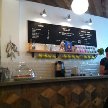 Holybelly 19 - Breakfast & Brunch Near Me - Paris, 75 Holybelly 19 - Breakfast & Brunch Near Me - Paris, 75