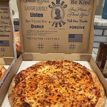 Cameo Pizza - Cheese pizza - Pizza Near Me - Sandusky, Ohio Cameo Pizza - Cheese pizza - Pizza Near Me - Sandusky, Ohio