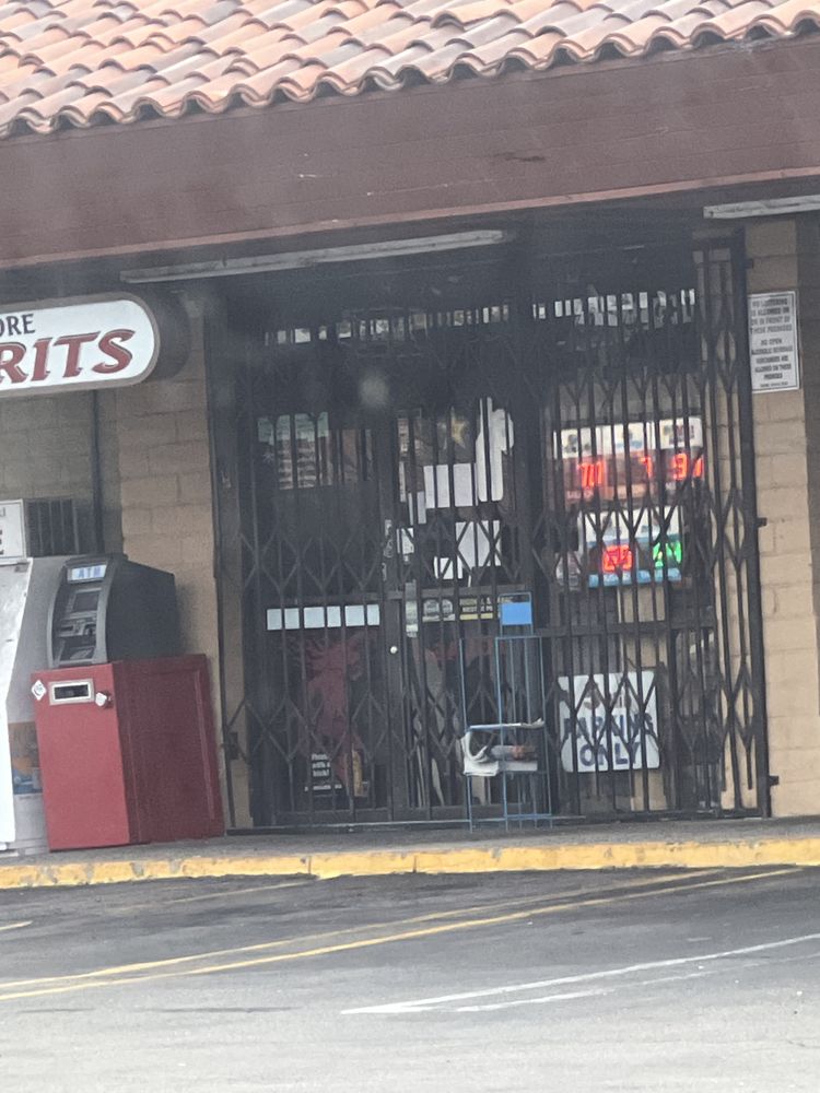 QUICKIE FOOD STORE Updated August 2024 15 Photos 233 N El Camino