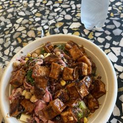 Roots Natural Kitchen - BBQ tofu bowl