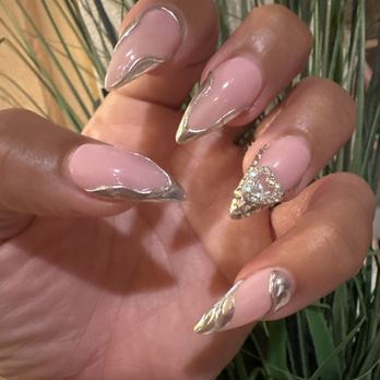 US Nails - Renton - Nail design - Nail Salons Near Me - Renton, Washington