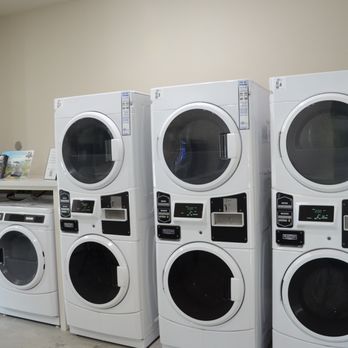 Willis Hillside RV Resort - Laundry Area - RV Parks Near Me - Willis, Texas Willis Hillside RV Resort - Laundry Area - RV Parks Near Me - Willis, Texas