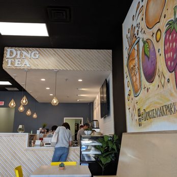 Dinh Tea Oak Park - Inside - Bubble Tea Near Me - Lenexa, Kansas