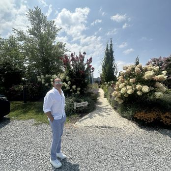 Peconic Bay Vineyards - Lovely garden leading you to the entrance - Wineries Near Me - Cutchogue, New York