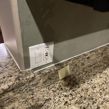 Professional Flooring - white caulk - Flooring Near Me - Altamonte Springs, Florida Professional Flooring - white caulk - Flooring Near Me - Altamonte Springs, Florida