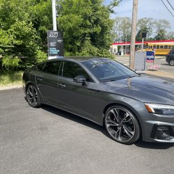 Diallo Window Tinting