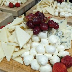 Zander's Restaurant - Cheese and fruit platter for catering event