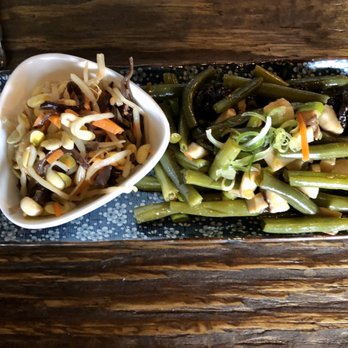 Taiwan Bistro - Veggie platter - Taiwanese Near Me - Portland, Oregon
