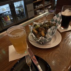 An Tobar Irish Pub - Brussel sprouts and beer