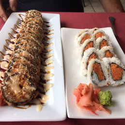 Huge and luscious Crispy Roll and spicy tuna Huge and luscious Crispy Roll and spicy tuna