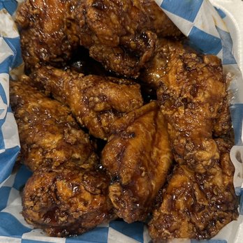 Left Coast Gaming Tavern - Fremont Wings - New American Near Me - Las Vegas, Nevada Left Coast Gaming Tavern - Fremont Wings - New American Near Me - Las Vegas, Nevada
