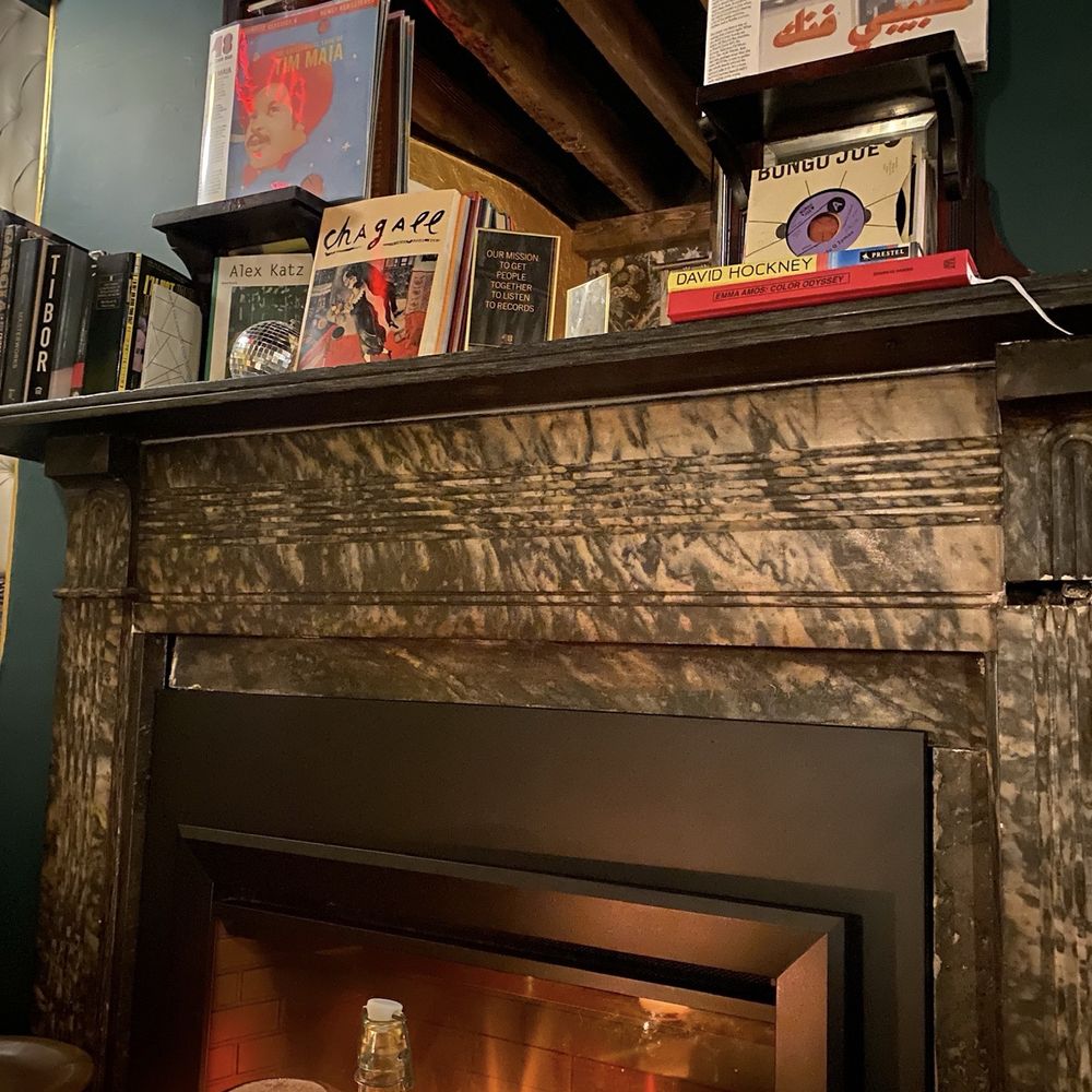 48 Record Bar - Cozy - Bars Near Me - Philadelphia, Pennsylvania